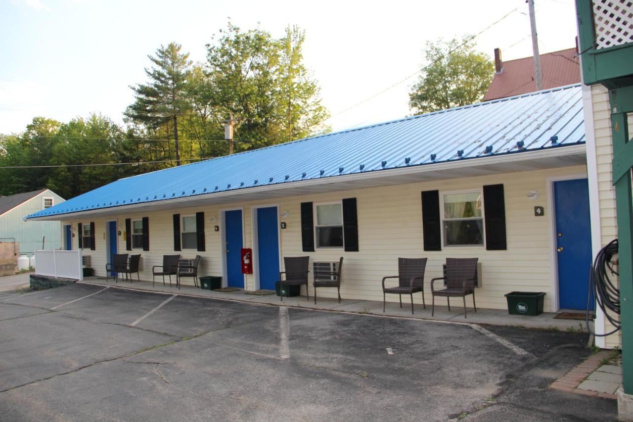32 North Woodstock